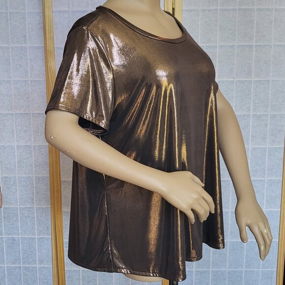 Torrid liquid copper short-sleeve t-shirt absolutely gorgeous Torrid size 2 - Picture 2 of 9